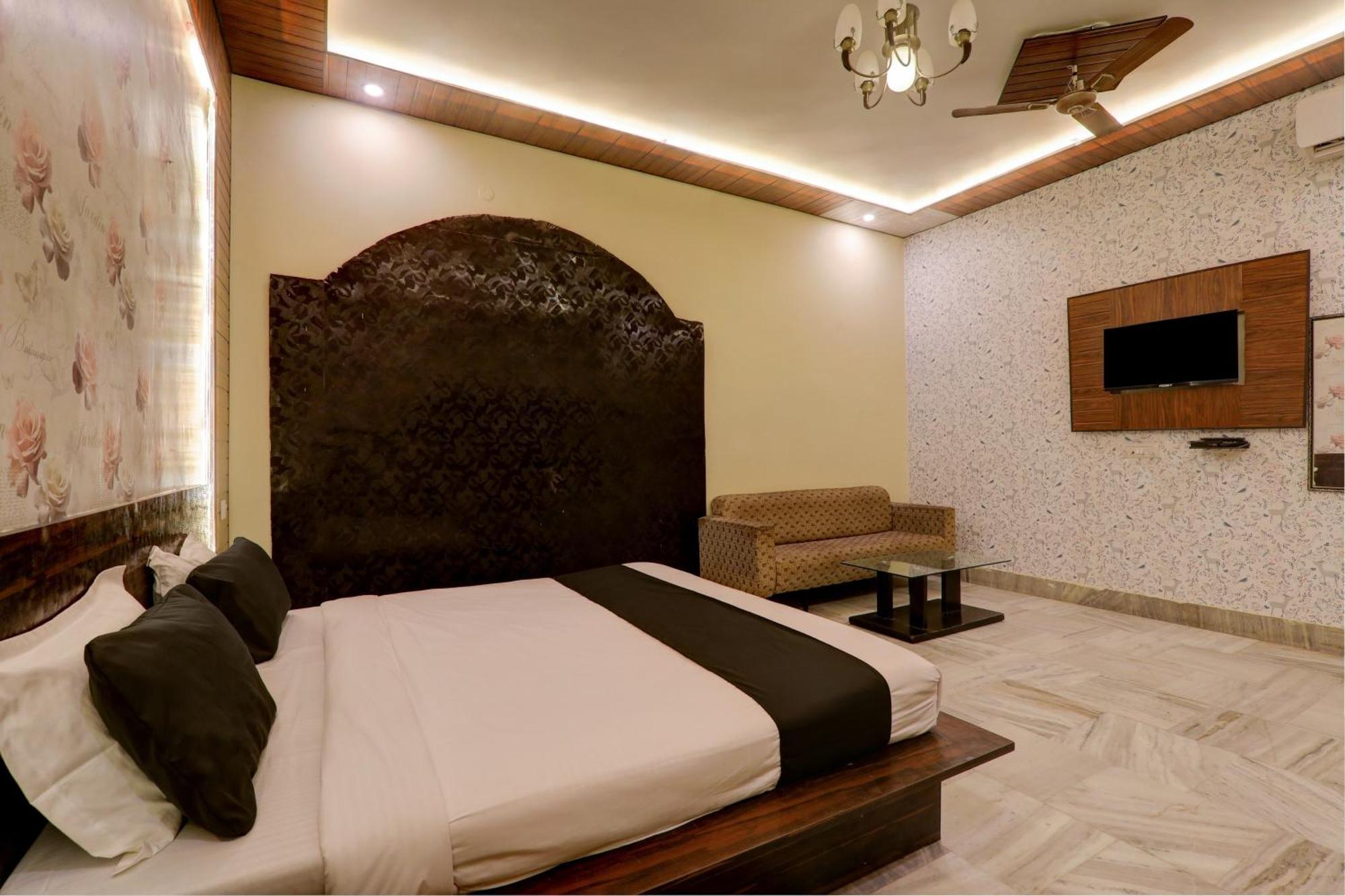 Hotel O Flagship Adbhut Moment Hotel Βαρανάσι Εξωτερικό φωτογραφία